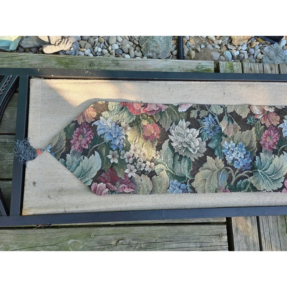 N/A ends woven